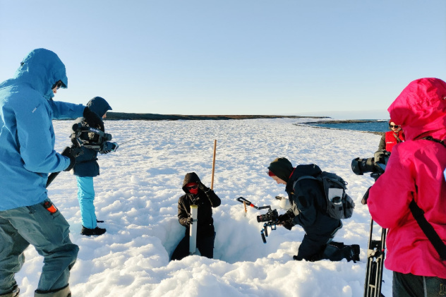 Во время сьемок фильма на архипелаге Новая Земля Во время сьемок фильма на архипелаге Новая Земля