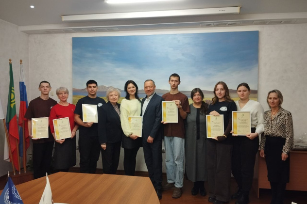 Активистов Молодежного центра РГО  Республики Хакасия отметили Благодарственными письмами 