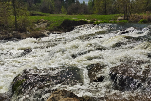 Водопад "Чардымские камни" Водопад "Чардымские камни"