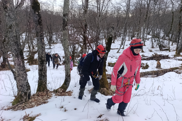 Спуск в Огненную пещеру