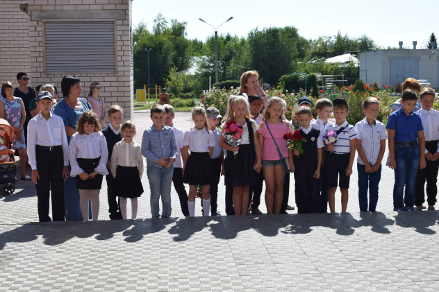 Митинг памяти Подгоренский лицей Митинг памяти Подгоренский лицей