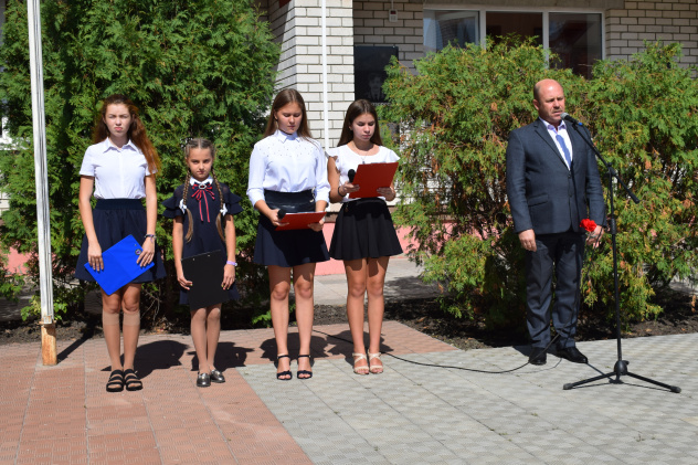 Митинг памяти Подгоренский лицей Митинг памяти Подгоренский лицей