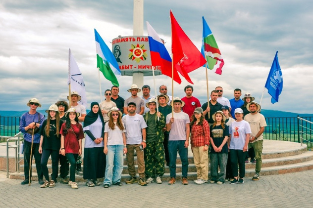 Ислам Шогенов Ислам Шогенов