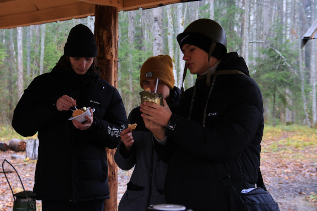 Географический диктант в партизанской землянке