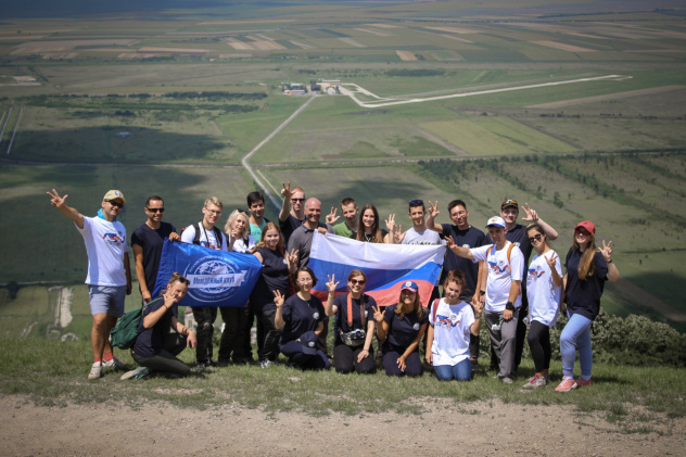 Участники комплексной научно-исследовательской стажировки в Сербии: Максим Червяков, Александра Никифорова, Виктор Занозин, Татьяна Волкова (слева) Участники комплексной научно-исследовательской стажировки в Сербии: Максим Червяков, Александра Никифорова, Виктор Занозин, Татьяна Волкова (слева)