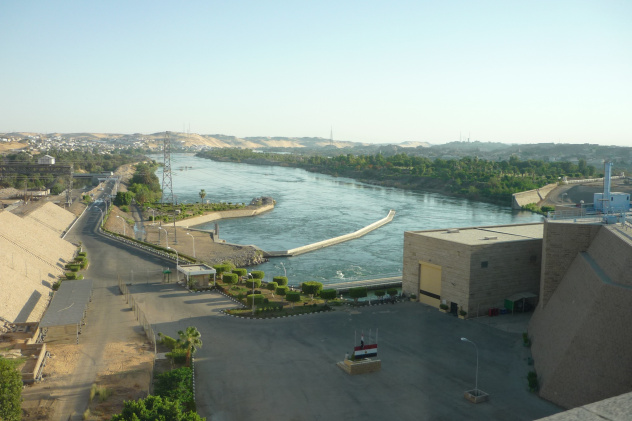 Асуанская плотина Асуанская плотина