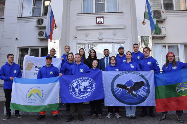 Автор: Тенгиз Мокаев Автор: Тенгиз Мокаев