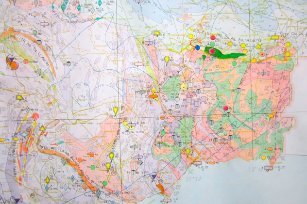 Карта полезных ископаемых юга Донецкой области Карта полезных ископаемых юга Донецкой области