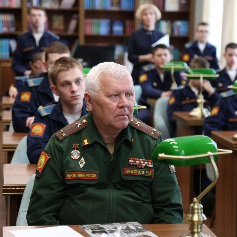 Молодежный клуб РГО "52-я параллель" Молодежный клуб РГО "52-я параллель"