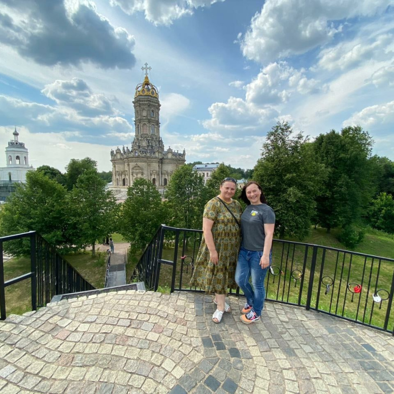 В усадьбе "Дубровицы" В усадьбе "Дубровицы"