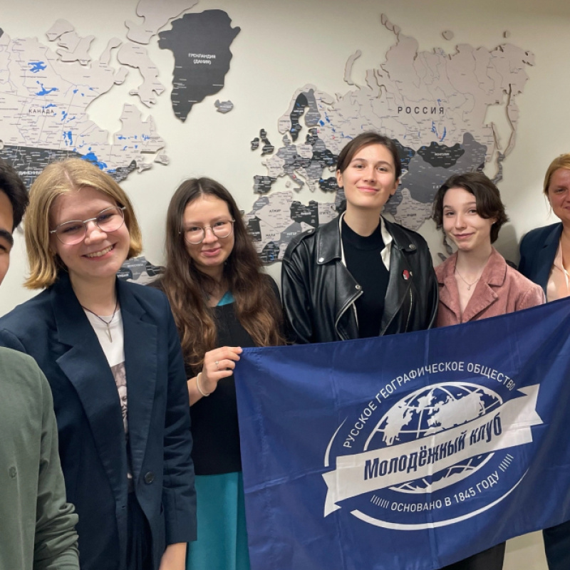 Активисты клуба и гости презентации Активисты клуба и гости презентации