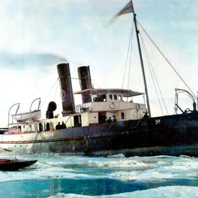 Осмотр «Саратовского ледокола» адмиралом флота С. О. Макаровым. 