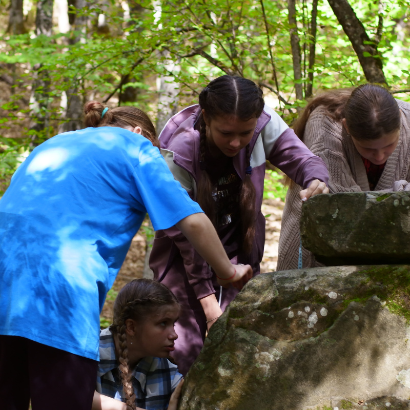 Участники выполняют замеры