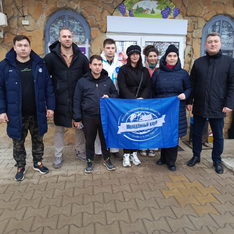 Руководители МК РГО "Импульс" и "Норд-Ост" доставляют открытки волонтёрам Руководители МК РГО "Импульс" и "Норд-Ост" доставляют открытки волонтёрам