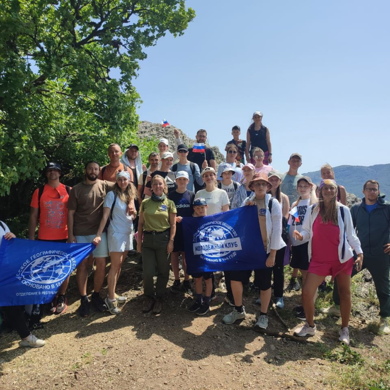 МНОГО ГОР НА ДЕНЬ РОССИИ_03