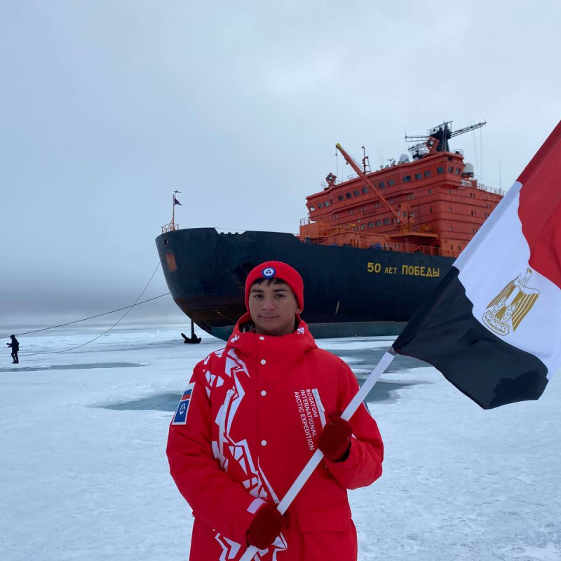 Флаг Египта на Северном полюсе