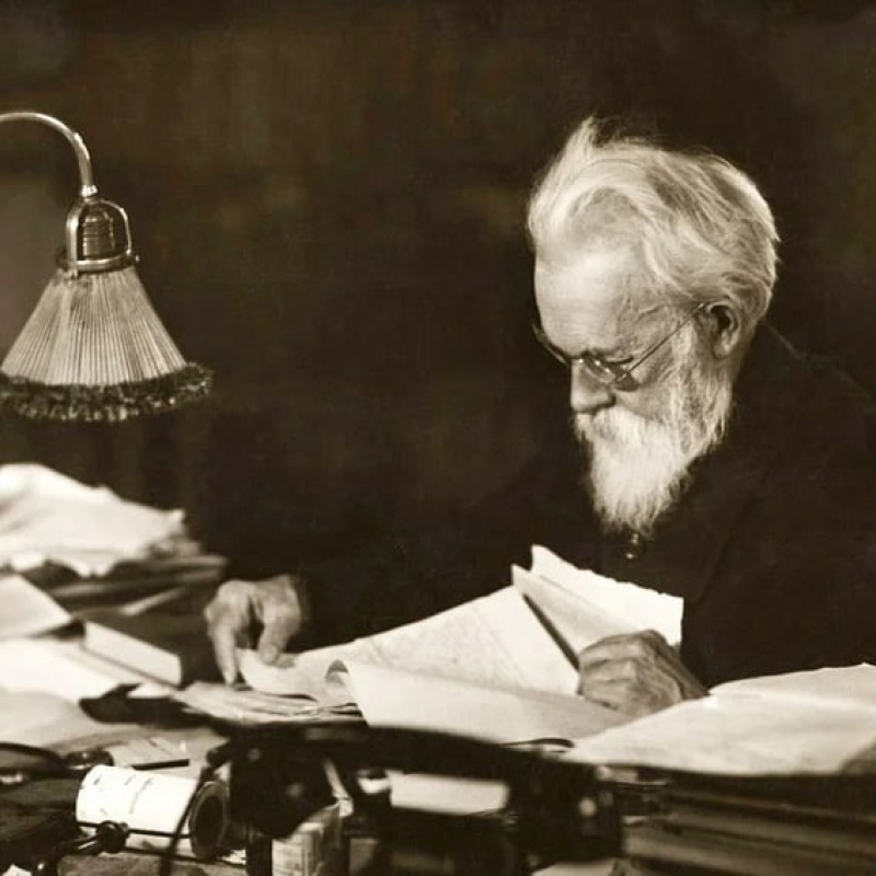 Вернадскому Владимиру Ивановичу посвящается Вернадскому Владимиру Ивановичу посвящается