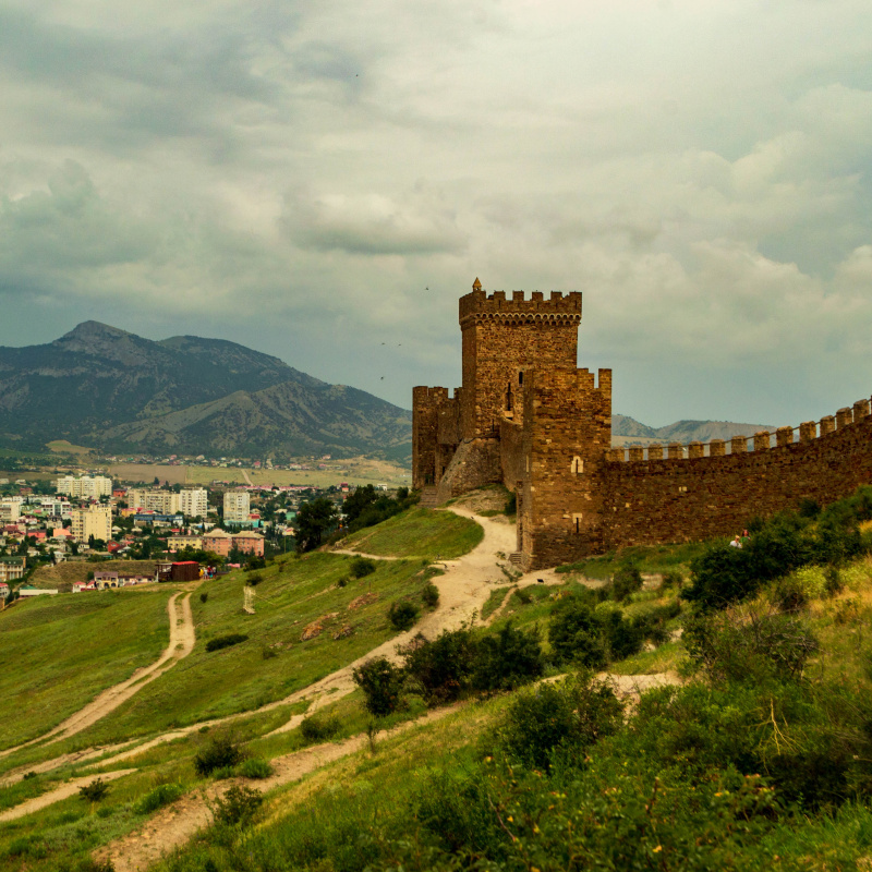 Генуэзская крепость является исторической частью Судака Генуэзская крепость является исторической частью Судака