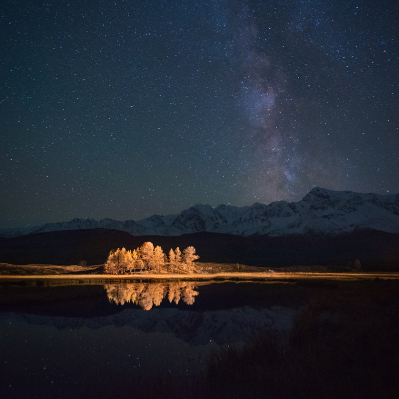 Горный Алтай. Озеро Джангызколь. Горный Алтай. Озеро Джангызколь.