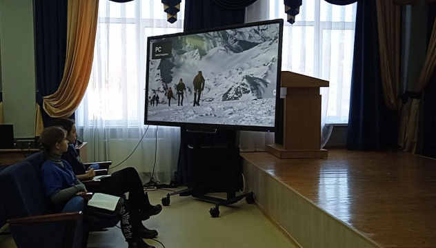 Кинолекторий в северской школе №43