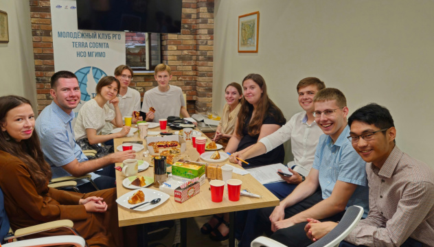 Знакомство с новыми активистами Знакомство с новыми активистами