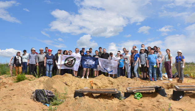Активисты МК РГО на раскопках в Шацком районе Рязанской области.