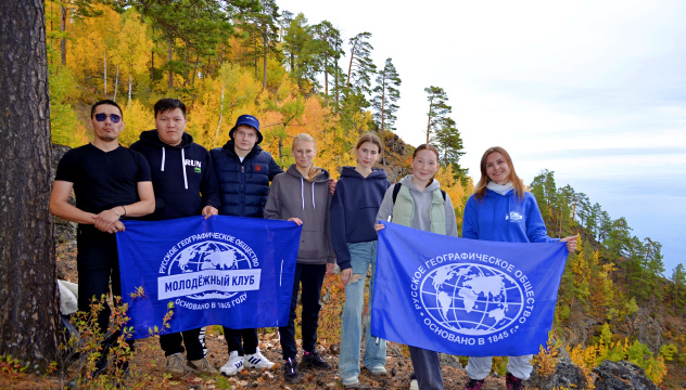 Обзорная площадка на скальнике "Паруса" Обзорная площадка на скальнике "Паруса"