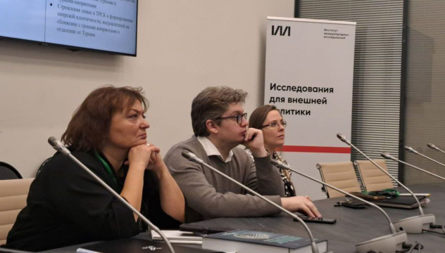 Эксперты Наталия Михеева, Игорь Окунев и Евгения Захарова Эксперты Наталия Михеева, Игорь Окунев и Евгения Захарова