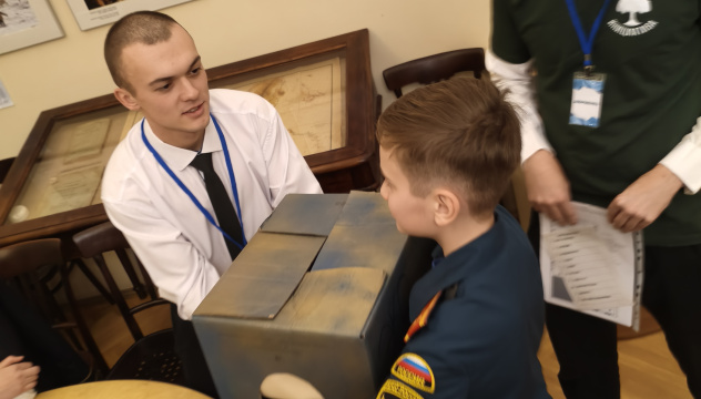 Кадеты ГБОУ школы №340 (МК РГО "Доступные широты") и другие участники эколого-географического форума "Зелёный компас" Кадеты ГБОУ школы №340 (МК РГО "Доступные широты") и другие участники эколого-географического форума "Зелёный компас"