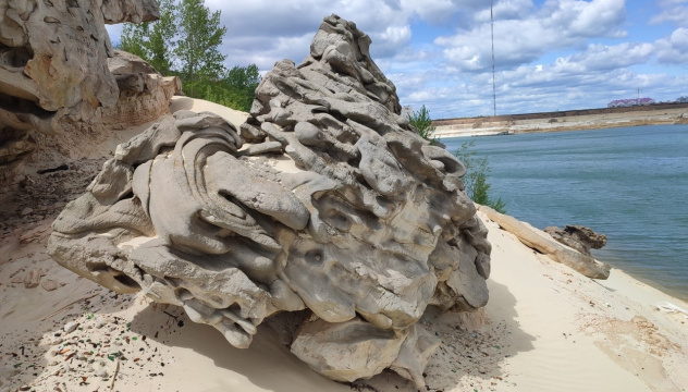 «Свалы песчаников» «Свалы песчаников»