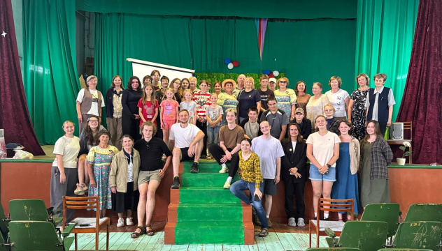 Участники экспедиции на встрече с жителями села Петропавловск Участники экспедиции на встрече с жителями села Петропавловск