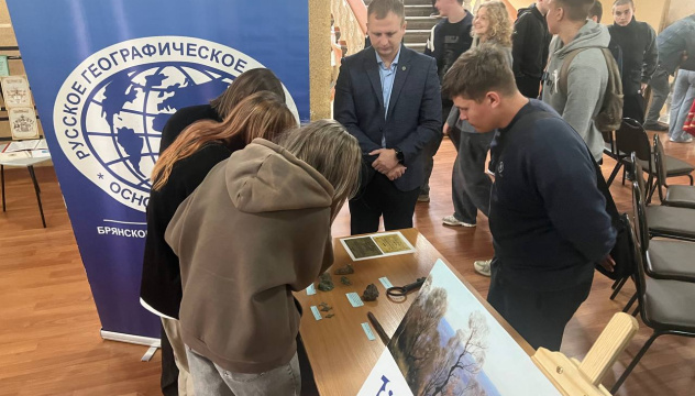 Великотопальский Румянцевский салон