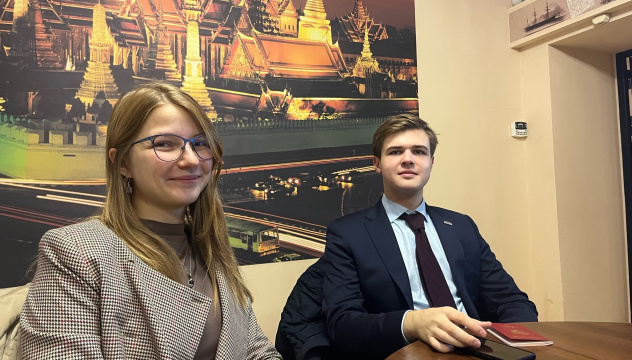 Антонина Кулапова и Арсений Чугин Антонина Кулапова и Арсений Чугин