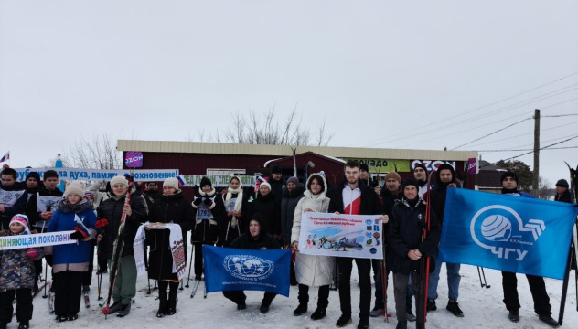 Участники лыжного пробега на маршруте Участники лыжного пробега на маршруте