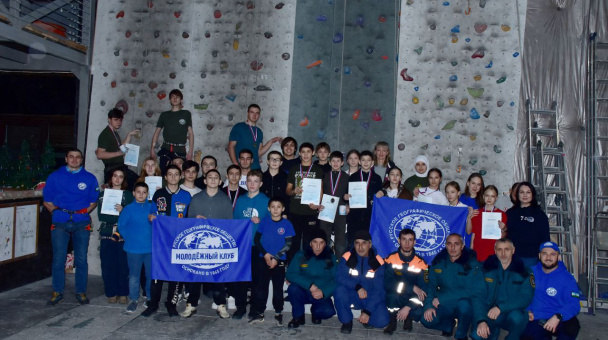 Турнир по скалолазанию