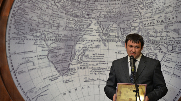 Руководитель воронежского Молодежного клуба РГО на базе Подгоренского лицея имени Н.А.Белозорова Михаил Овчаренко. 