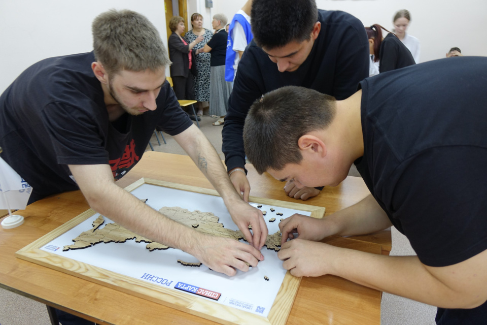 Чемпионат по скоростному сбору спилс-карт 