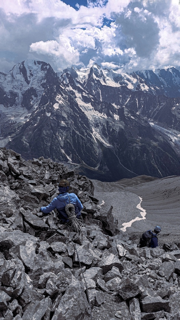 «Покоряя вершины»