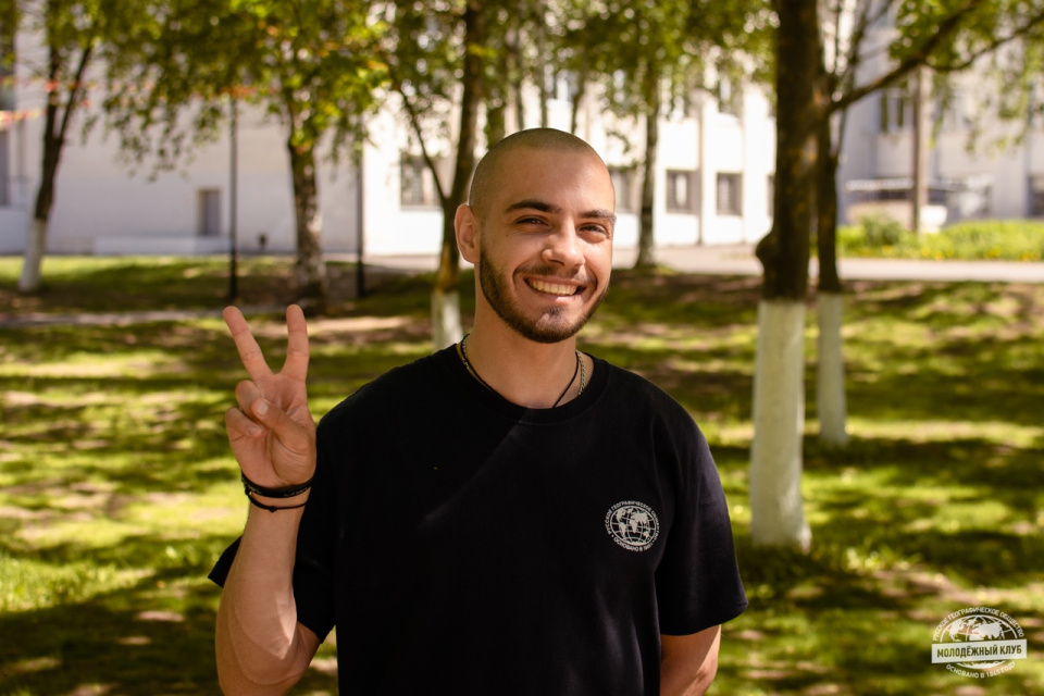 Дмитрий Анохин, руководитель добровольческого направления Молодёжного клуба РГО на базе МБУ "Молодёжный центр" г. Владимира Дмитрий Анохин, руководитель добровольческого направления Молодёжного клуба РГО на базе МБУ "Молодёжный центр" г. Владимира