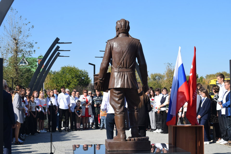 Митинг-открытие "Танкистам-освободителям"