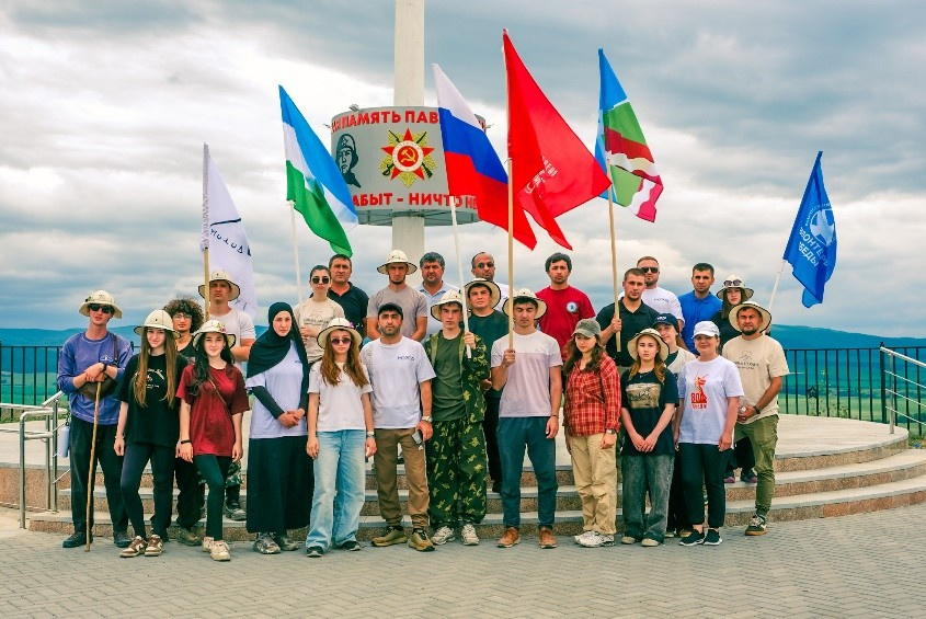 Ислам Шогенов