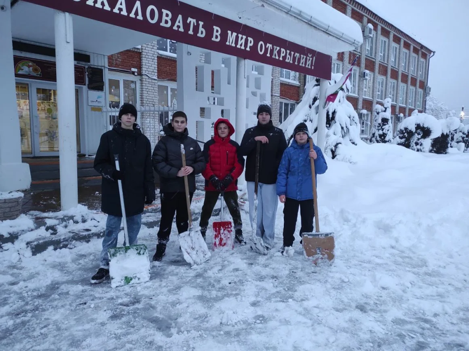 Александр Наумов