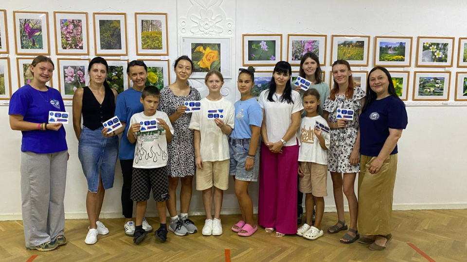 Посетители фотовыставки