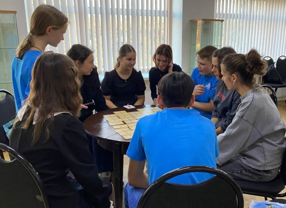 Участники турнира по настольным играм