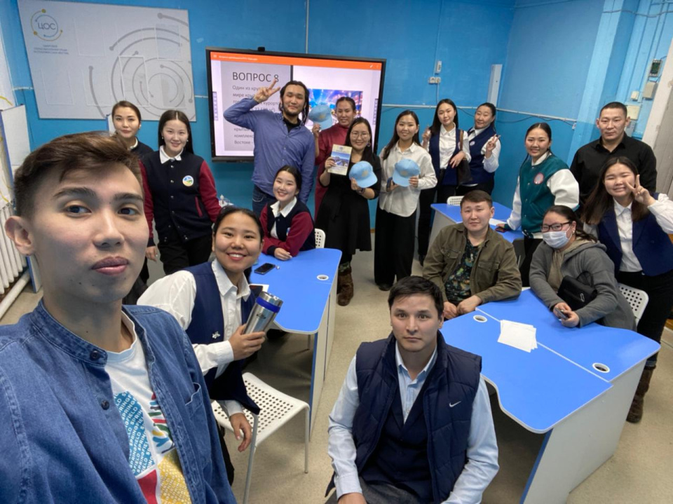 Общее фото мастер-класс для молодых учителей Горного района (Якутия)