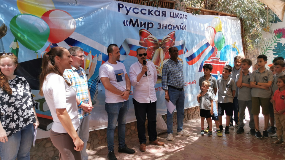 mir_znaniy_kryshki_006