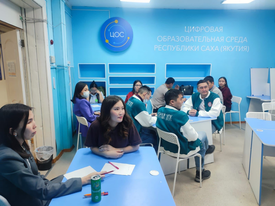 Участники мастер-класса для молодых учителей Горного района (Якутия)